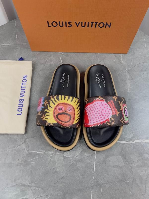 LV Men's Slippers 372